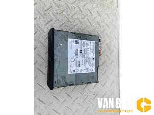 Begagnade Navigeringssystem Volkswagen T-Cross 1.0 TSI 110 12V Pris på förfrågan erbjuds av Van Gils Automotive