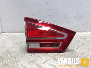 Używane Tylne swiatlo pozycyjne lewe Ford B-Max (JK8) 1.0 EcoBoost 12V 120 Cena € 100,00 Procedura marży oferowane przez Van Gils Automotive
