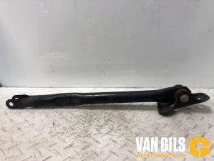 Gebruikte Reactiestang rechts-achter Landrover Range Rover Evoque (LVJ/LVS) 2.0 Si4 240 16V 5-drs. Prijs € 29,99 Margeregeling aangeboden door Van Gils Automotive