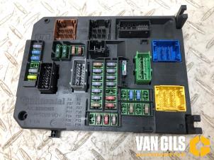 Begagnade Säkringsbox Peugeot 508 SW (8E/8U) 1.6 HDiF 16V Pris på förfrågan erbjuds av Van Gils Automotive