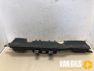 Gebruikte Voetgangers airbag Volvo V40 (MV) 1.6 D2 Prijs € 79,99 Margeregeling aangeboden door Van Gils Automotive