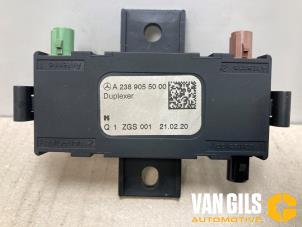Gebruikte Antenne Versterker Mercedes C (W205) C-300 2.0 EQ Boost Turbo 16V Prijs € 29,99 Margeregeling aangeboden door Van Gils Automotive