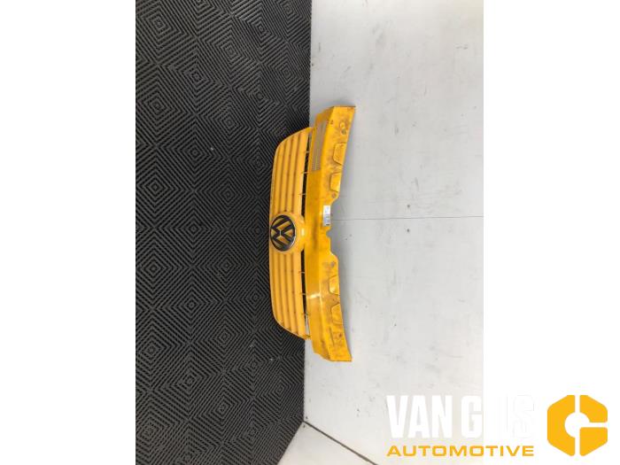 Grill från en Volkswagen Transporter T5 2.5 TDi PF 2007