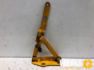 Begagnade Gångjärn, motorhuv Volkswagen Transporter T5 2.5 TDi PF Pris € 40,00 Marginaltabell erbjuds av Van Gils Automotive