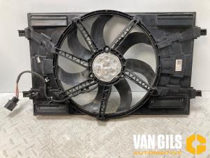 Begagnade Motor kylfläkt Volkswagen Golf VII (AUA) Pris € 150,00 Marginaltabell erbjuds av Van Gils Automotive