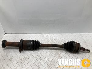 Używane Os napedowa prawy przód Volkswagen Transporter T5 1.9 TDi Cena € 125,00 Procedura marży oferowane przez Van Gils Automotive