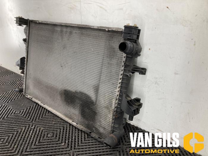 Kylare från en Volkswagen Transporter T5 2.5 TDi PF 2007