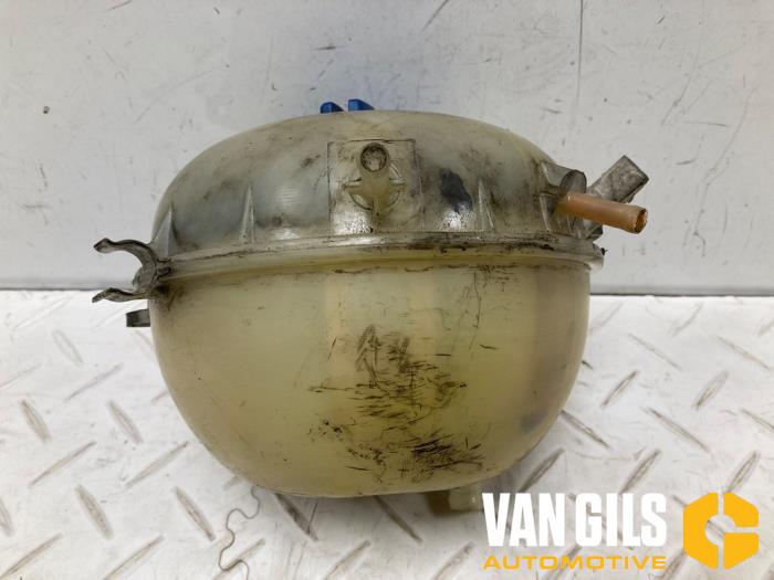 Expansionskärl från en Volkswagen Transporter T5 2.5 TDi PF 2007