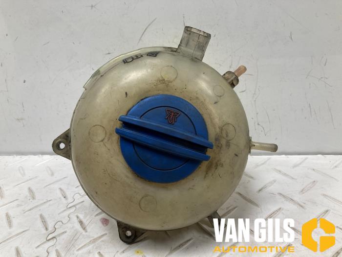 Expansionskärl från en Volkswagen Transporter T5 2.5 TDi PF 2007