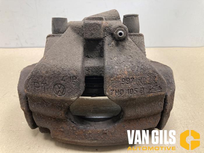 Främre bromsok, vänster från en Volkswagen Transporter T5 2.5 TDi PF 2007