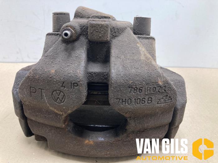 Främre bromsok, höger från en Volkswagen Transporter T5 2.5 TDi PF 2007