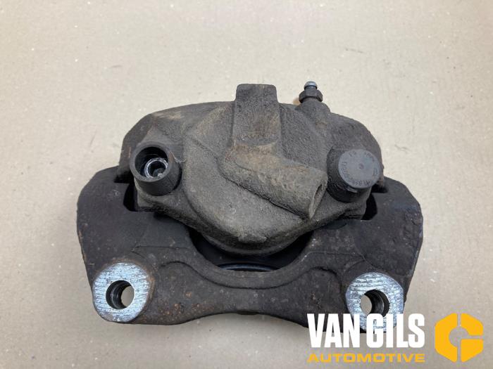 Främre bromsok, höger från en Volkswagen Transporter T5 2.5 TDi PF 2007