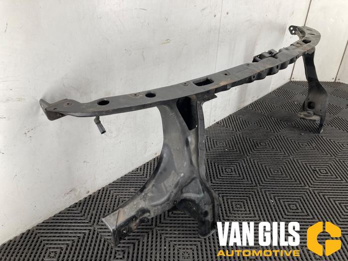 Front från en Volkswagen Transporter T5 2.5 TDi PF 2007