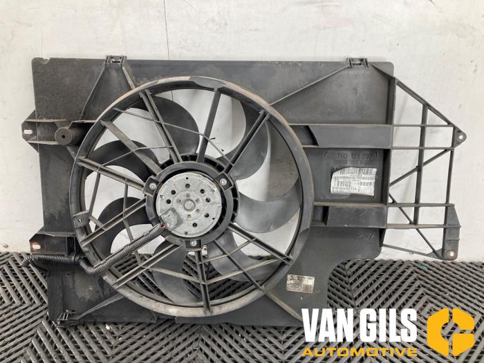 Motor kylfläkt från en Volkswagen Transporter T5 2.5 TDi PF 2007