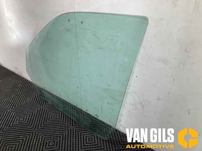 Dörrfönster, 2-dörrars, vänster från en Volkswagen Transporter T5 2.5 TDi PF 2007