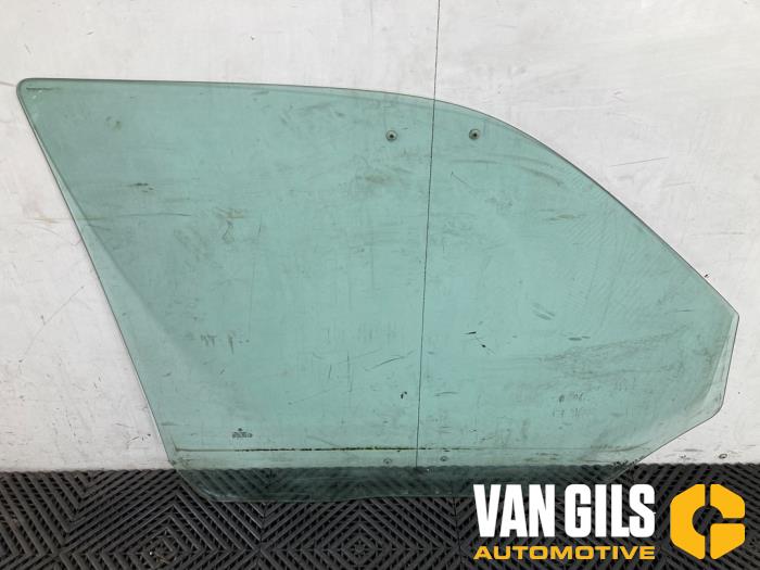 Dörrfönster, 2-dörrars, vänster från en Volkswagen Transporter T5 2.5 TDi PF 2007