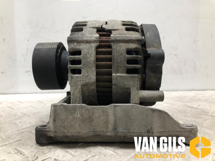 Dynamo från en Volkswagen Transporter T5 2.5 TDi PF 2007