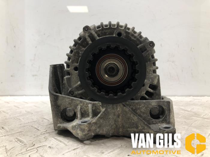 Dynamo från en Volkswagen Transporter T5 2.5 TDi PF 2007