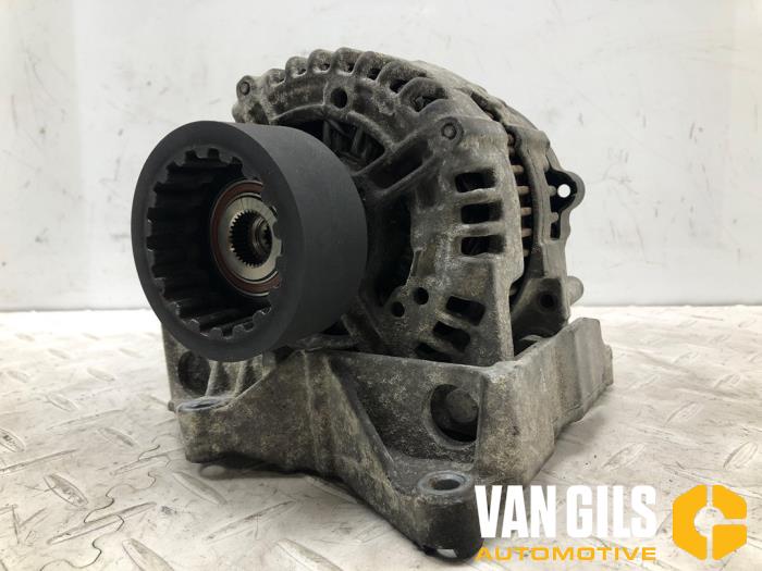 Dynamo från en Volkswagen Transporter T5 2.5 TDi PF 2007
