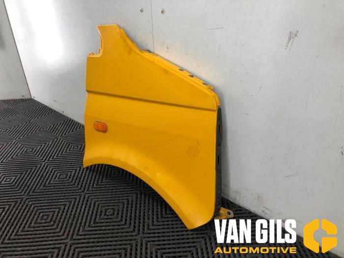 Framskärm, höger från en Volkswagen Transporter T5 2.5 TDi PF 2007