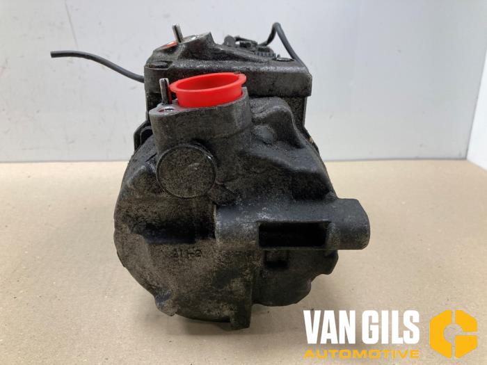 Luftkonditioneringspump från en Mercedes-Benz Sprinter 4t (904) 416 CDI 20V 2005