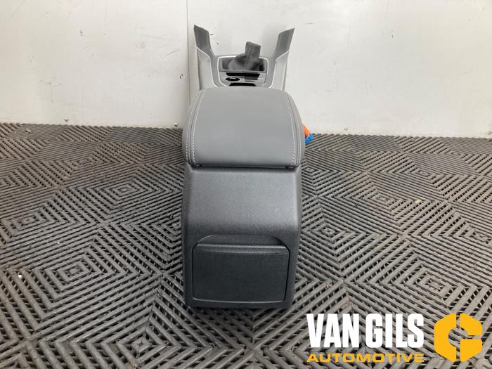 Mittkonsol från en Peugeot 308 (L3/L8/LB/LH/LP) 1.2 12V e-THP PureTech 130 2018