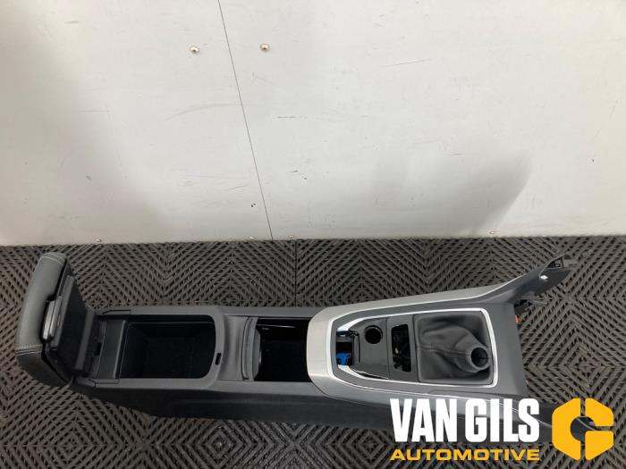 Mittkonsol från en Peugeot 308 (L3/L8/LB/LH/LP) 1.2 12V e-THP PureTech 130 2018