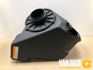 Begagnade Luftfilterhus Audi A6 Avant (C7) Pris € 50,00 Marginaltabell erbjuds av Van Gils Automotive