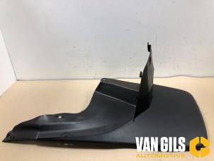 Gebruikte Spatlap Toyota Land Cruiser (J15) 2.8 D-4D 16V Prijs op aanvraag aangeboden door Van Gils Automotive