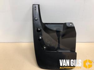 Gebruikte Spatlap Toyota Land Cruiser (J15) 2.8 D-4D 16V Prijs € 48,40 Inclusief btw aangeboden door Van Gils Automotive