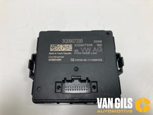 Begagnade Dator, höjdkontroll Volkswagen Golf VII (AUA) 2.0 GTI 16V Performance Package Pris på förfrågan erbjuds av Van Gils Automotive