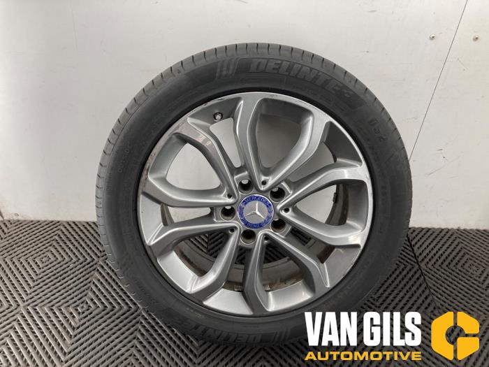 Hjuluppsättning + däck från en Mercedes-Benz C Estate (S205) C-180 BlueTEC, C-180 d 1.6 16V 2016