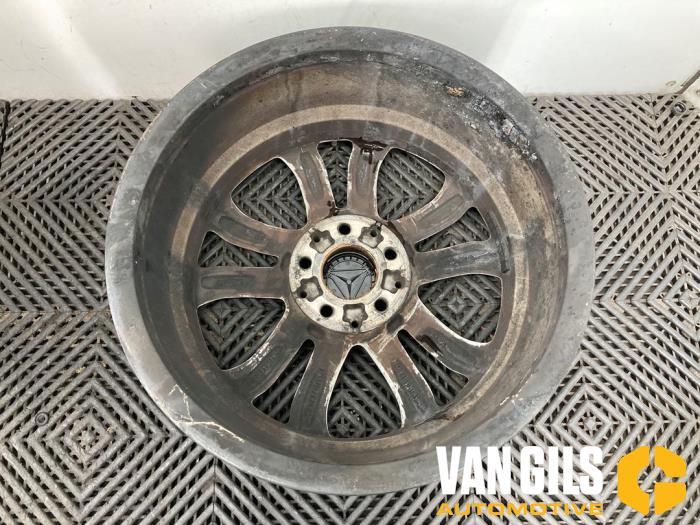 Hjuluppsättning + däck från en Mercedes-Benz C Estate (S205) C-180 BlueTEC, C-180 d 1.6 16V 2016