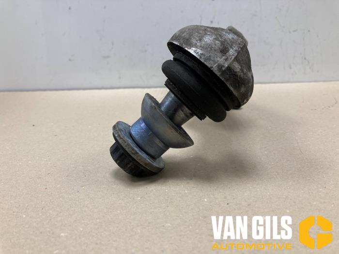 Främre undre gaffelben, höger från en Mercedes-Benz C Estate (S205) C-180 BlueTEC, C-180 d 1.6 16V 2016