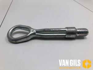 Gebruikte Sleepoog voor BMW 1 serie (F20) 118d 2.0 16V Prijs € 10,00 Margeregeling aangeboden door Van Gils Automotive