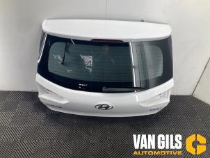 Begagnade Baklucka Hyundai i20 (GBB) 1.2i 16V Pris € 399,99 Marginaltabell erbjuds av Van Gils Automotive