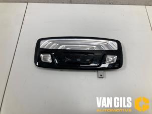 Begagnade Innerbelysning, bak BMW 5 serie (G30) 520i 2.0 TwinPower Turbo 16V Pris på förfrågan erbjuds av Van Gils Automotive