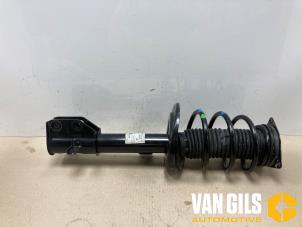 Begagnade Stötdämparstång, vänster fram Opel Mokka 1.2 Turbo Hybrid 12V Pris € 150,00 Marginaltabell erbjuds av Van Gils Automotive