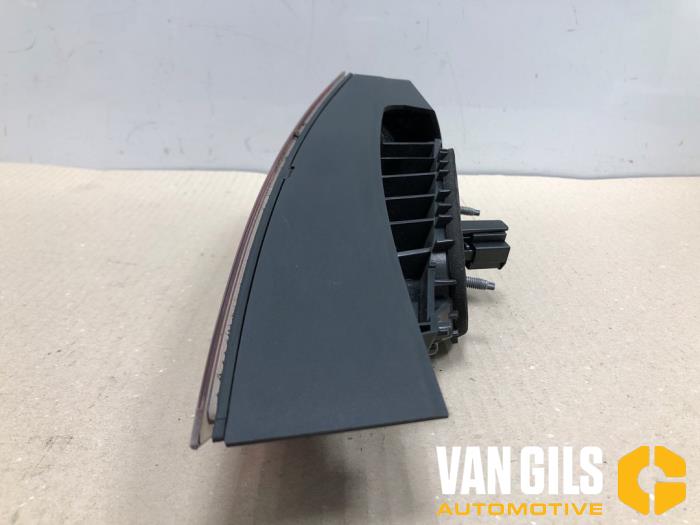 Baklykta, höger från en Skoda Scala 1.5 TSI 2019