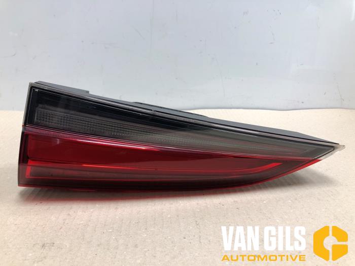 Baklykta, höger från en Skoda Scala 1.5 TSI 2019