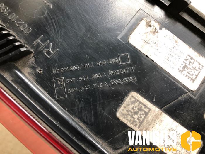 Baklykta, höger från en Skoda Scala 1.5 TSI 2019