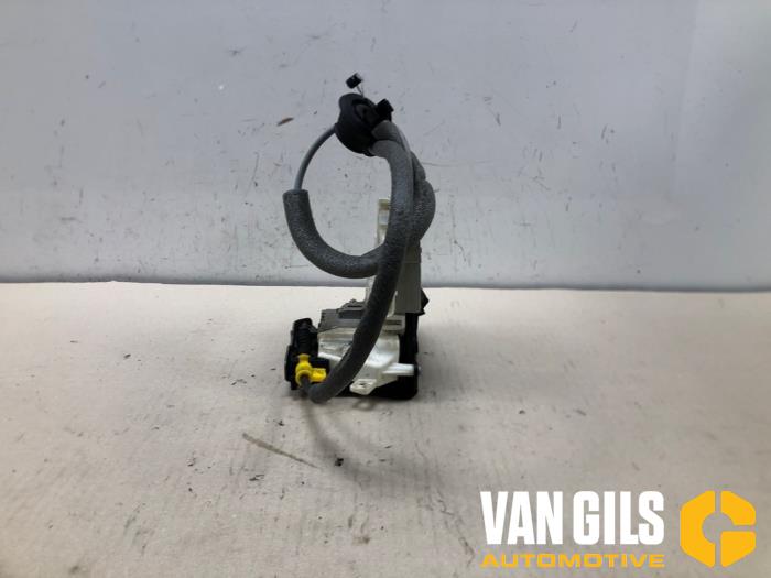 Dörrmekanism, 4-dörrars, höger bak från en Audi Q5 (FYB/FYG) 2.0 50 TFSI e 16V Quattro 2020