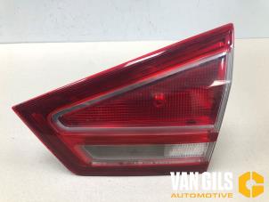 Używane Tylne swiatlo pozycyjne prawe Ford B-Max (JK8) 1.4 16V Cena € 99,00 Procedura marży oferowane przez Van Gils Automotive