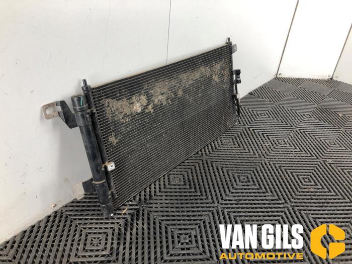 Kondensor, luftkonditionering från en Audi Q5 (FYB/FYG) 2.0 50 TFSI e 16V Quattro 2020