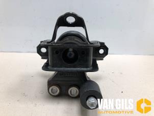 Gebruikte Motorsteun Toyota Aygo (B40) 1.0 12V VVT-i Prijs op aanvraag aangeboden door Van Gils Automotive