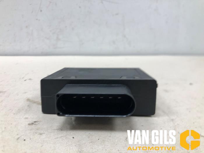 ADM-bränslemodul från en Audi Q5 (FYB/FYG) 2.0 50 TFSI e 16V Quattro 2020