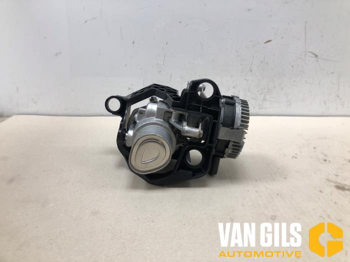 Ackumulator från en Audi Q5 (FYB/FYG) 2.0 50 TFSI e 16V Quattro 2020