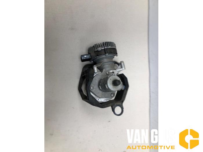 Ackumulator från en Audi Q5 (FYB/FYG) 2.0 50 TFSI e 16V Quattro 2020