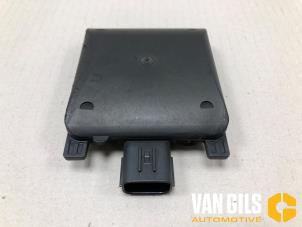 Gebruikte Dode hoek sensor Volvo XC40 (XZ) Recharge 70 kWh Prijs op aanvraag aangeboden door Van Gils Automotive