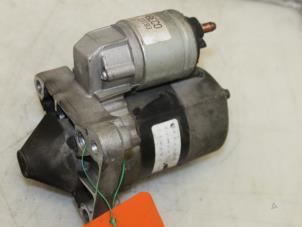 Używane Rozrusznik Renault Laguna II Grandtour (KG) 1.6 16V Cena € 65,00 Procedura marży oferowane przez Van Gils Automotive